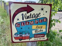Vintage Glamper Sign